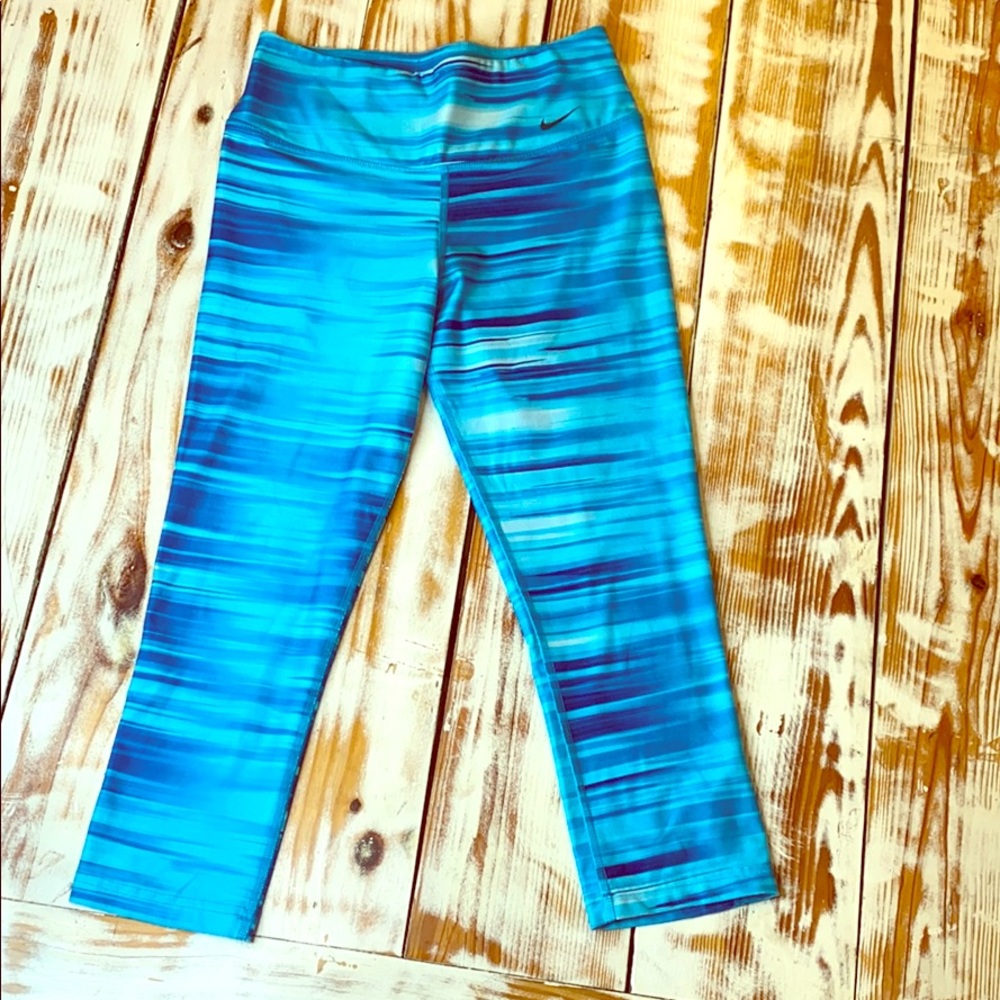 Nike Dri-Fit Athletic Blue Stripe Cropped Leggings Size X-Small